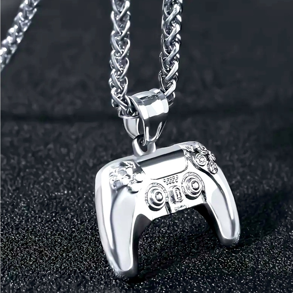New PS5 controller pendant necklace cool gamer silver playstation sony nerd geek